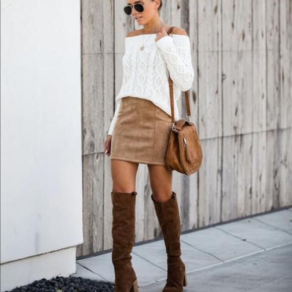 Vintage Dresses & Skirts - Vintage Tan Leather Skirt